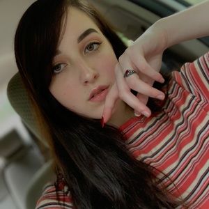 Meet your Posher, Charlotte